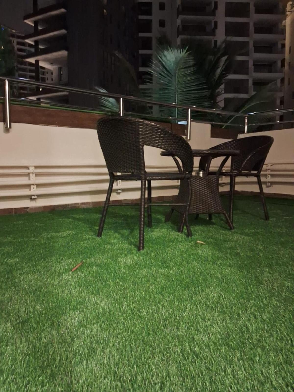 Address 24 Inn Bangalore Esterno foto