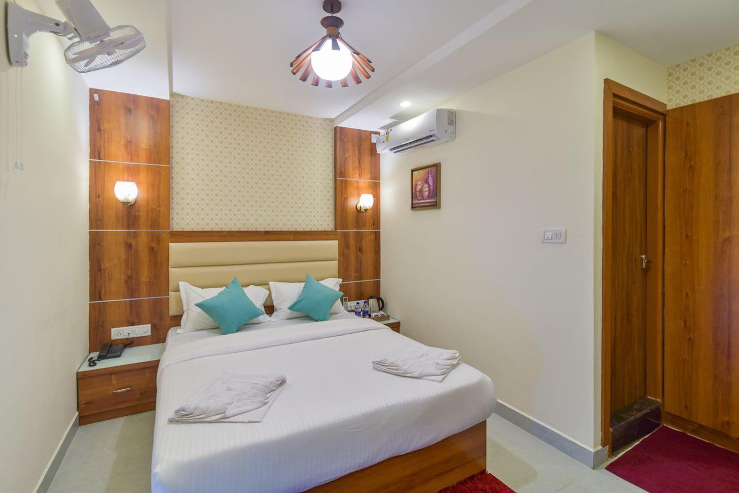 Address 24 Inn Bangalore Esterno foto